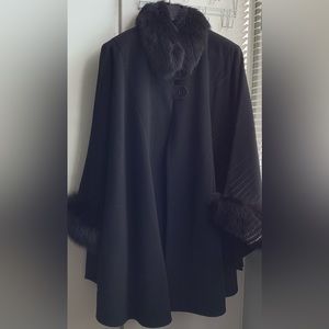 EUC Wool Cashmere Fox fur cape